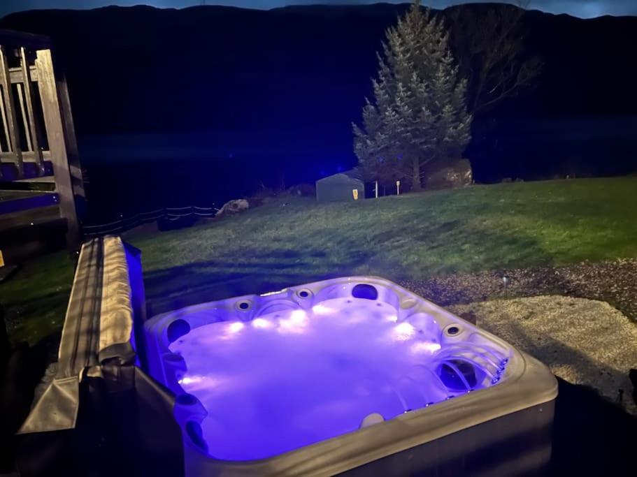 Waterside 3 Bed Cottage, Hot Tub, Sauna, Pvt Beach Arrochar Extérieur photo