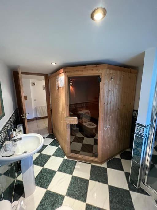 Waterside 3 Bed Cottage, Hot Tub, Sauna, Pvt Beach Arrochar Extérieur photo