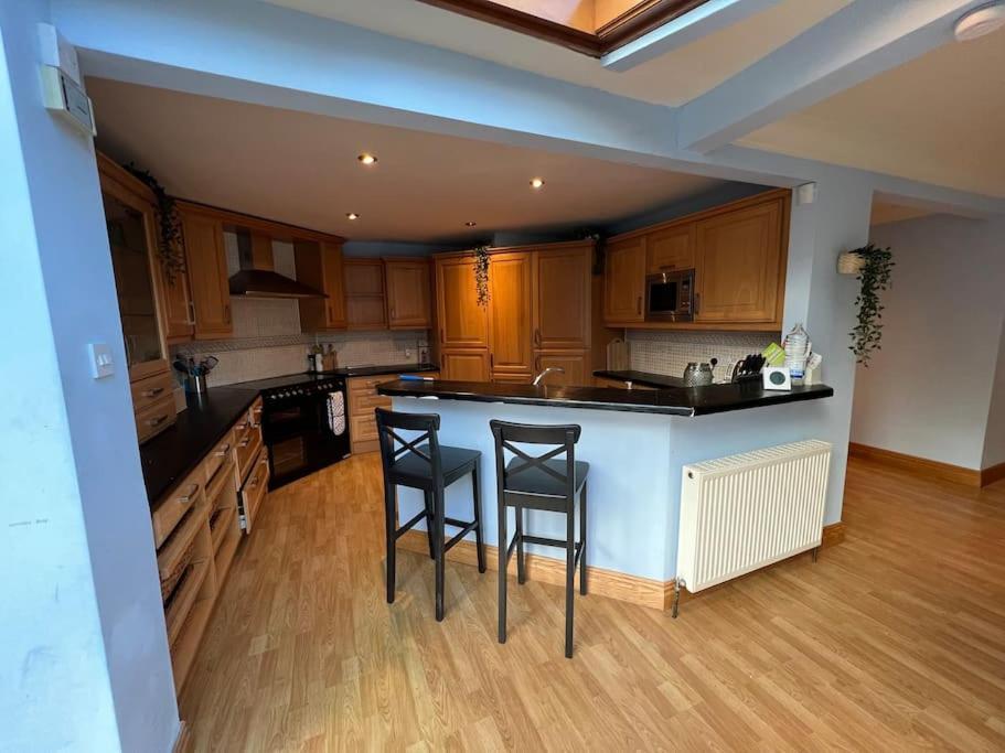 Waterside 3 Bed Cottage, Hot Tub, Sauna, Pvt Beach Arrochar Extérieur photo